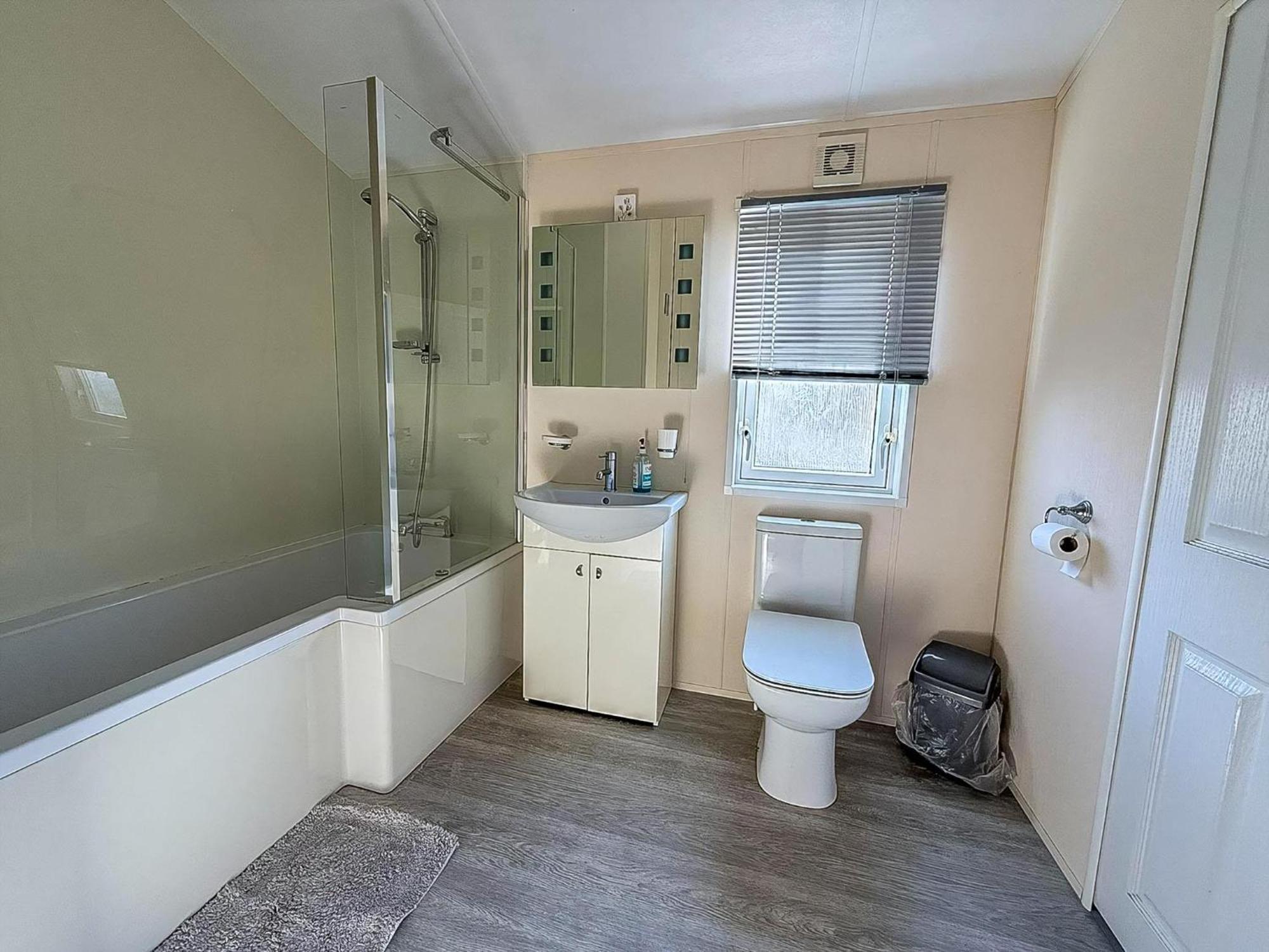 Luxury Lodge At Suffolk Sands Holiday Park Ref 45009Mv Felixstowe Kültér fotó